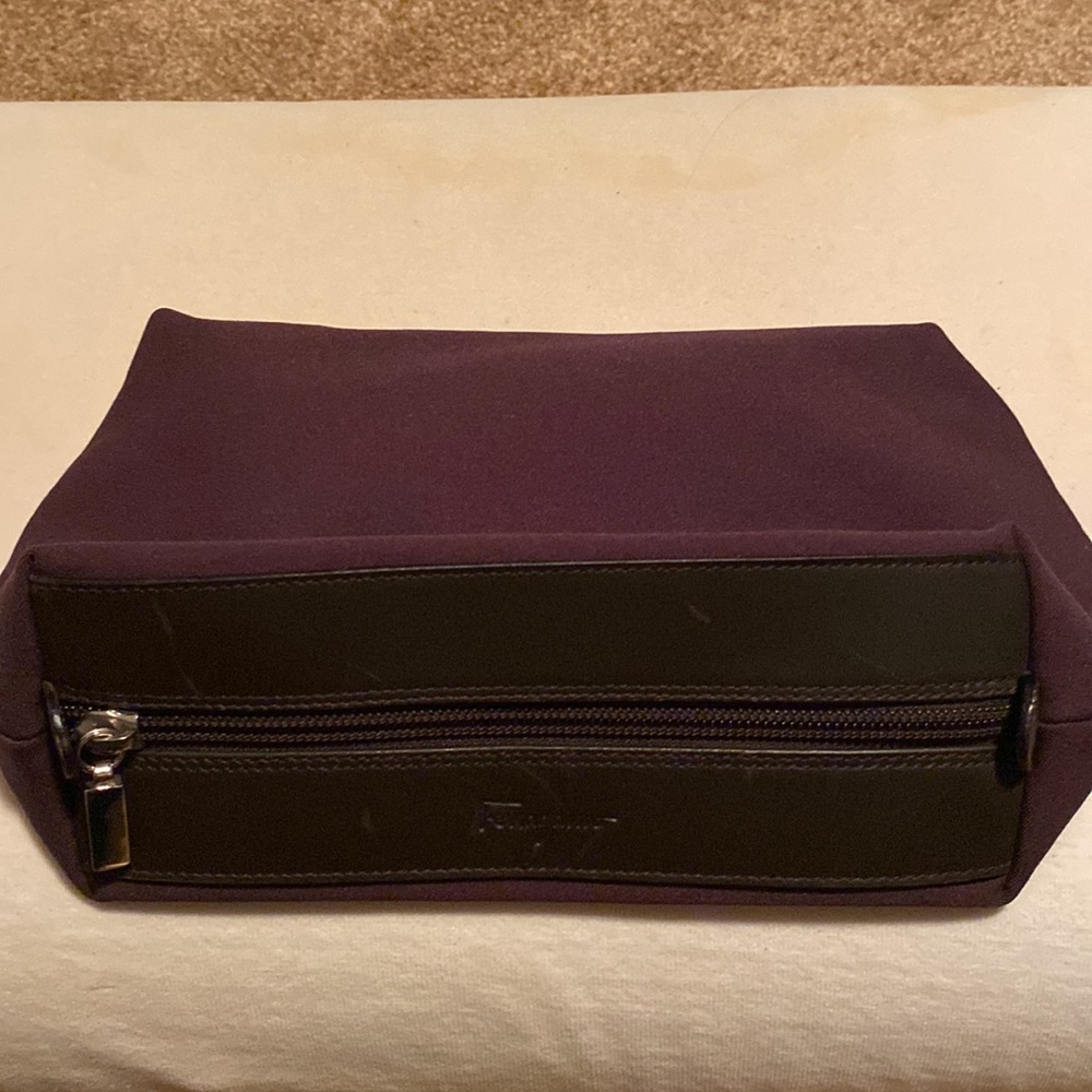 Salvatore Ferragamo Travel/Make up bag - Picture 5 of 9
